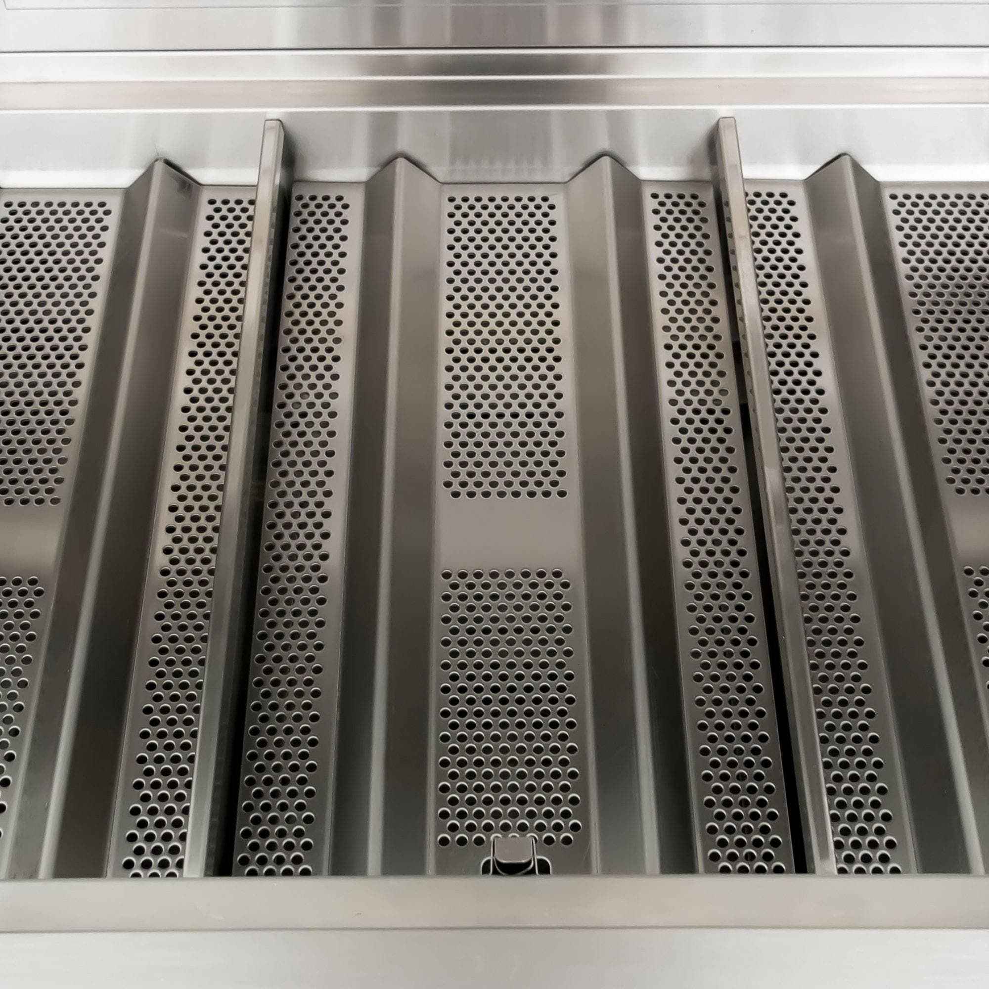 Blaze Professional LUX 34" 3-Burner Built-In Gas Grill With Rear Infrared Burner - Image 2